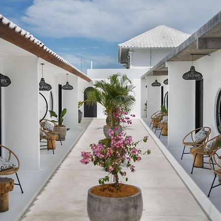 Body Factory Bali Hotel Canggu  Exterior photo