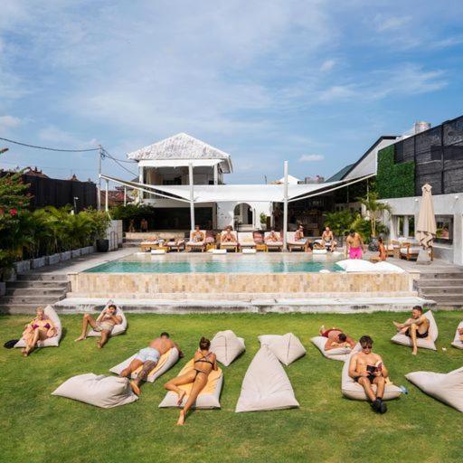 Body Factory Bali Hotel Canggu  Exterior photo