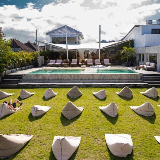 Body Factory Bali Hotel Canggu  Exterior photo